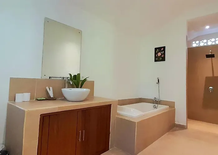 Villa Sari Kembang 1 *